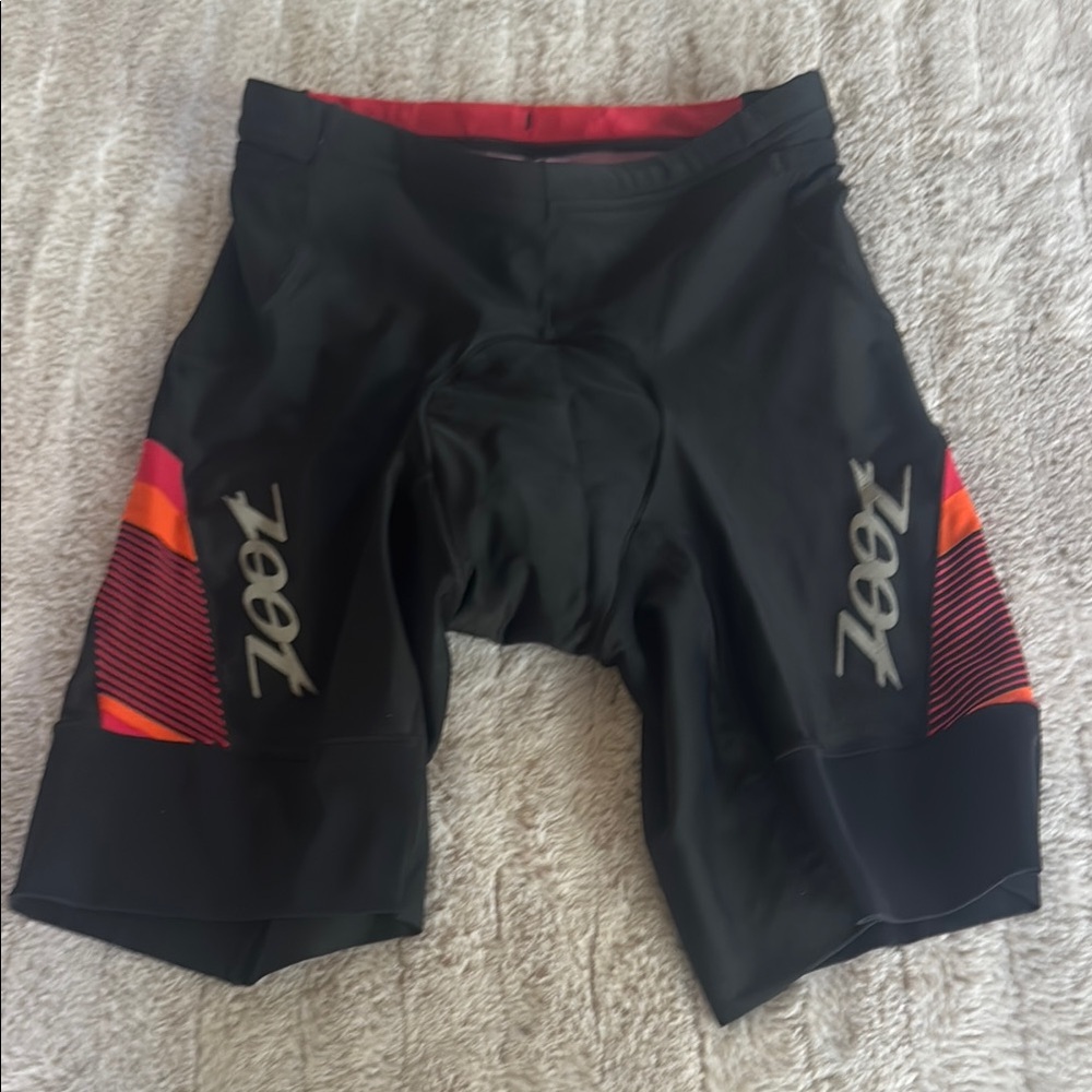 Zoot Black Triathlon Cycling Shorts with Vibrant Orange Accents men’s small